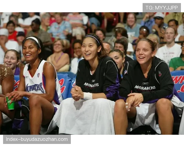 人物特写:从落选秀到首发控卫——洛杉矶火花的乔丹·霍斯顿的逆袭之路 人物特写:从落选秀到首发控卫——洛杉矶火花的乔丹·霍斯顿的逆袭之路